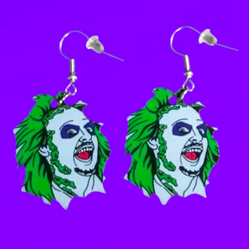 🔥 Beetlejuice earrings 🔥